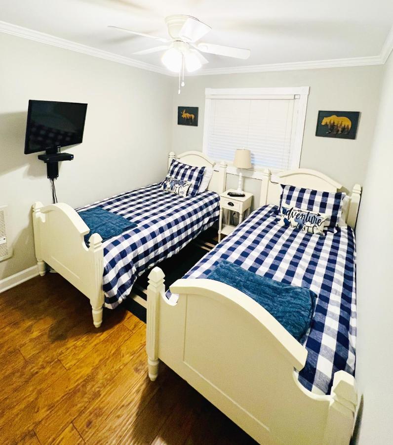 Adventure Awaits Aparthotel Beech Mountain Bagian luar foto