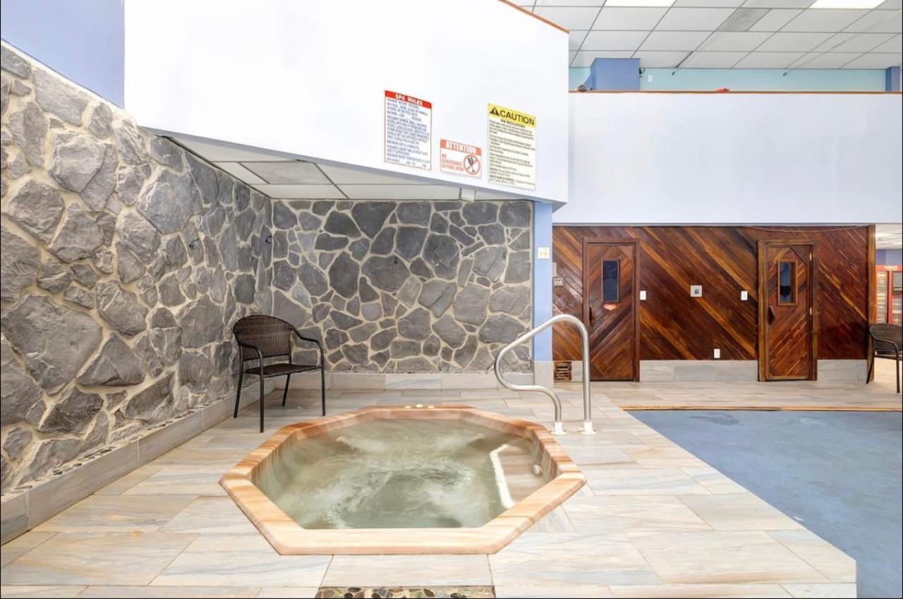 Adventure Awaits Aparthotel Beech Mountain Bagian luar foto